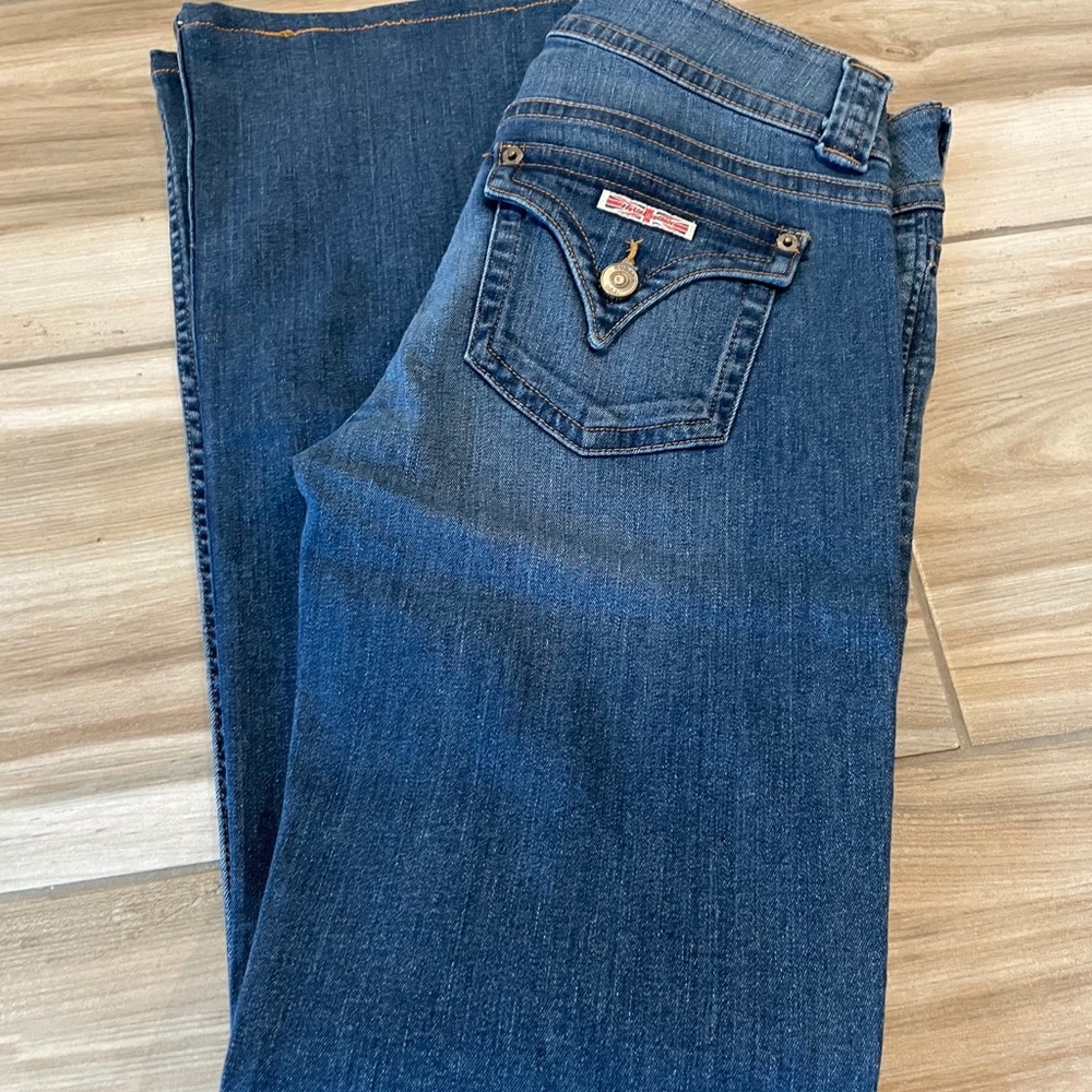 Hudson slim-fit boot cut jean- classic pockets!